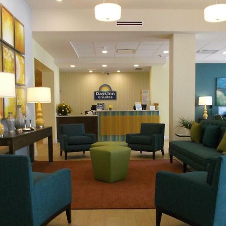 Days Inn & Suites By Wyndham Belmont Εξωτερικό φωτογραφία